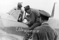 Asisbiz Messerschmitt Bf 109F4 9.JG3 Yellow 7 Viktor Bauer WNr 13325 Stalingrad 1942 ebay1