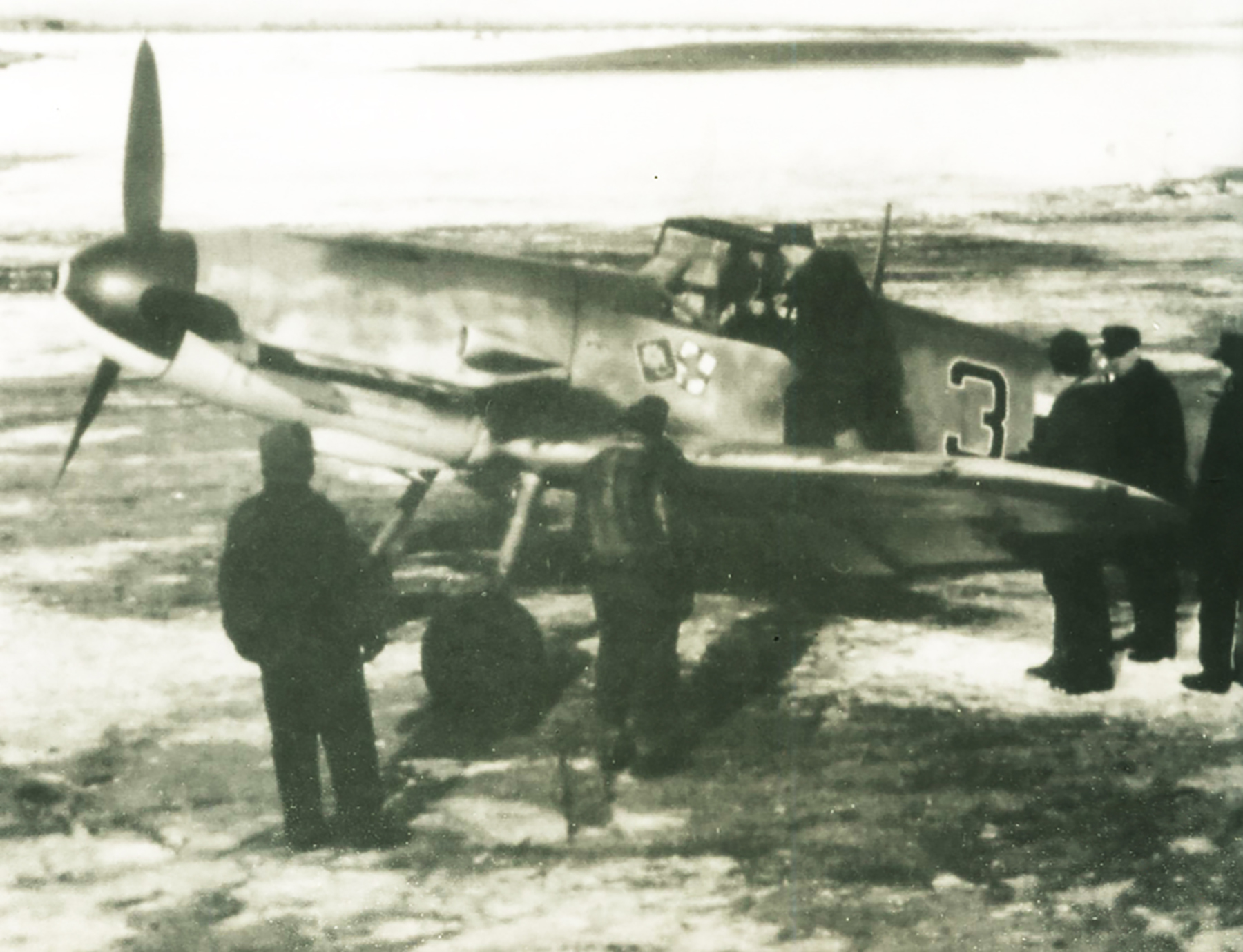 Messerschmitt Bf 109F4 8.JG5 Black 3 Hermann Segatz Petsamo Finland 1943 02