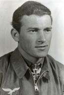 Asisbiz Aircrew Luftwaffe pilot 4.JG27 Heinrich Bartels 02