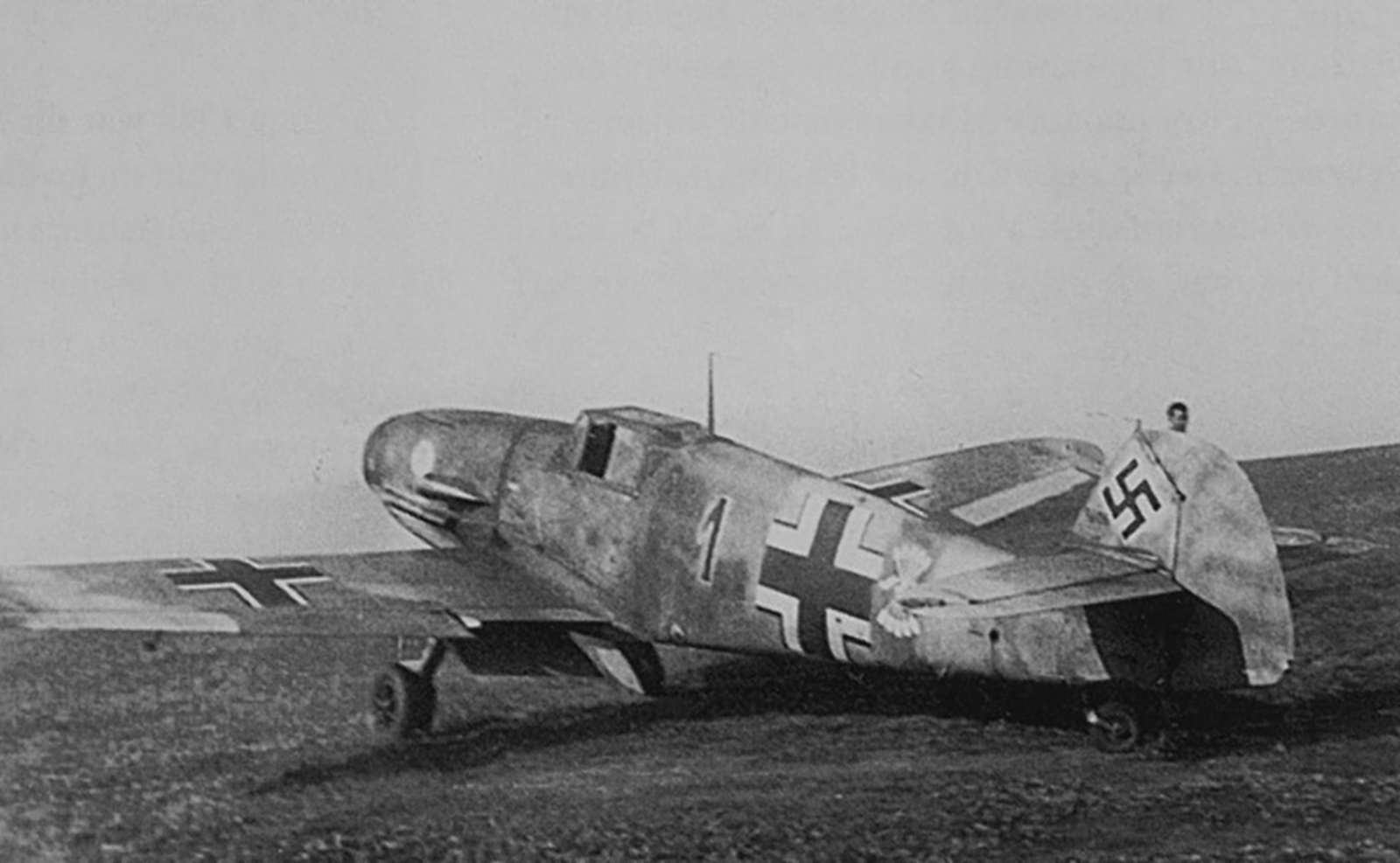 Messerschmitt Bf 109F4 15.JG51(Spain) Red 1 Orel Russia 1942 01