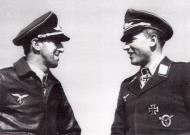 Asisbiz Aircrew Luftwaffe JG52 ace Graf and Alfred Grislawski Crimea Russia July 1942 01