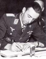 Asisbiz Aircrew Luftwaffe JG52 ace Herman Graf Germany 1942 01