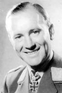 Asisbiz Aircrew Luftwaffe JG52 ace Johannes Wiese 01