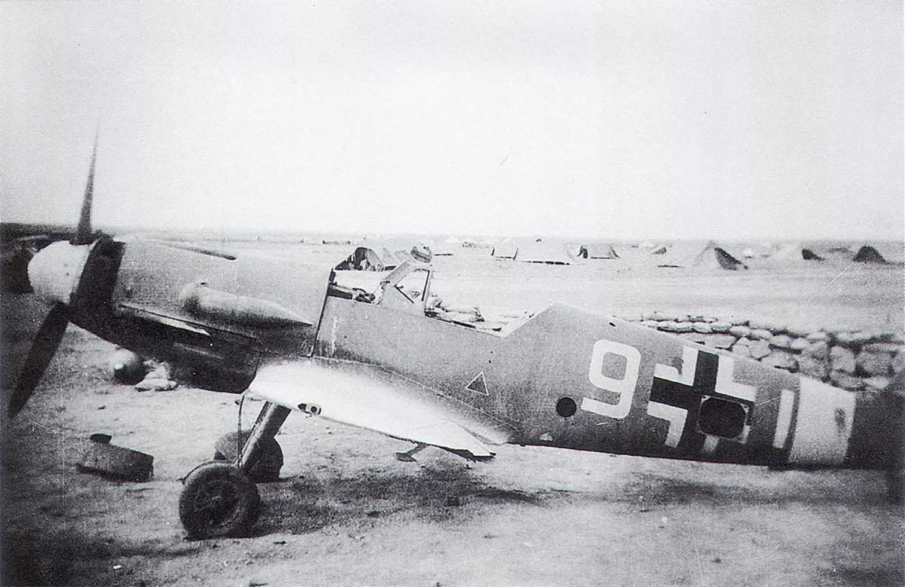 Messerschmitt Bf 1094F4Trop 9.JG53 White 9 bar abandoned North Africa 1942 ebay 01