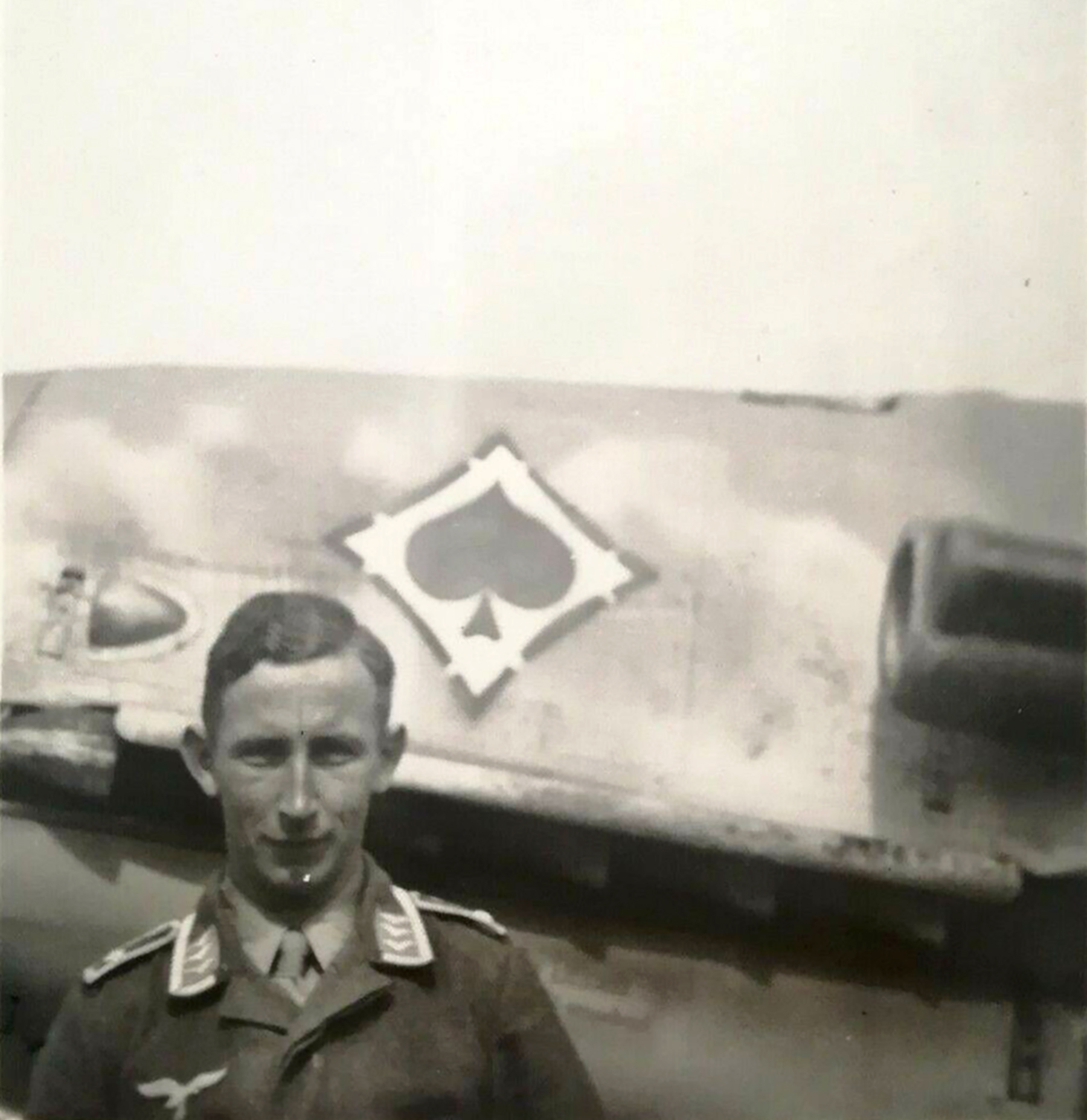 Aircrew Luftwaffe pilot JG53 Wilhelm Manz poses with Bf 109 ebay1