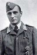 Asisbiz Aircrew Luftwaffe JG53 ace Hermann Neuhoff