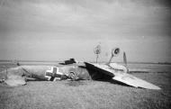 Asisbiz Messerschmitt Bf 109F JG53 Black 3 landing mishap ebay1