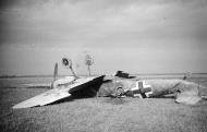 Asisbiz Messerschmitt Bf 109F JG53 Black 3 landing mishap ebay3