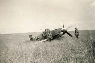 Asisbiz Messerschmitt Bf 109F2 3.JG53 Yellow 6 landing mishap Ukraine June 1941 ebay3