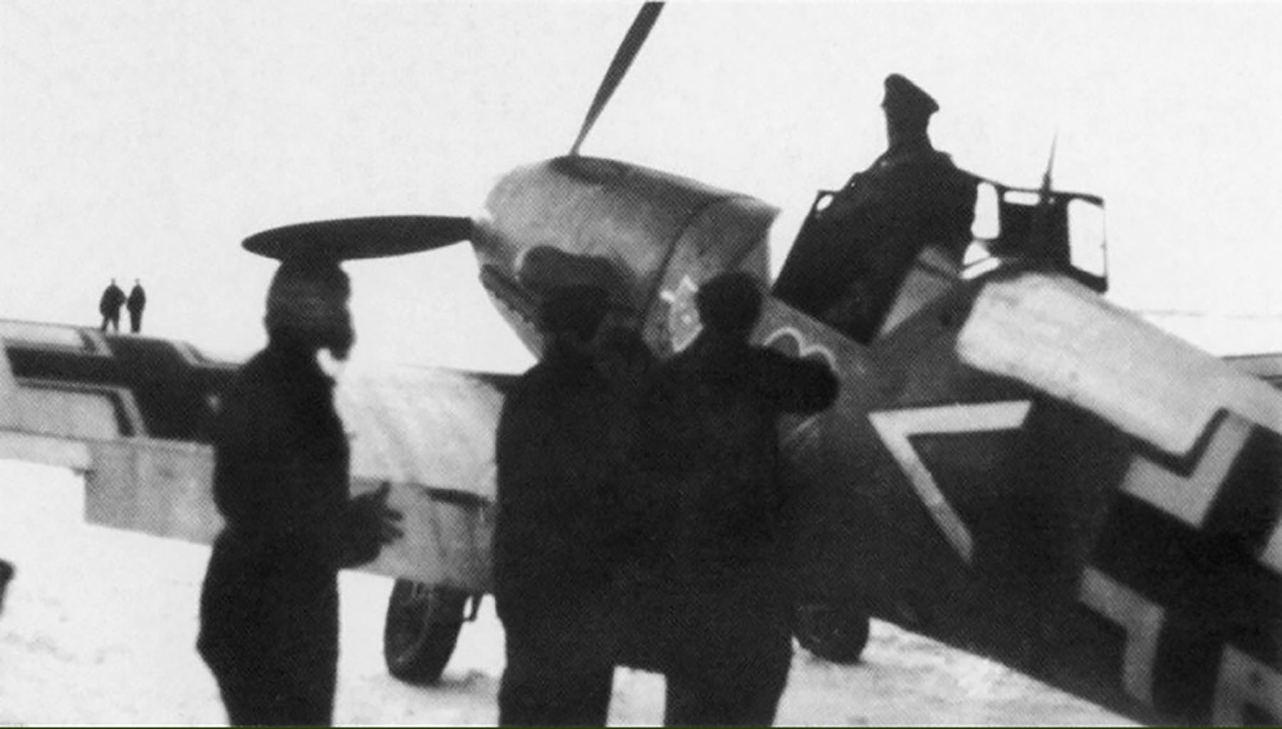 Messerschmitt Bf 109F4 Stab III.JG54 Finland 1942 01