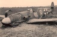 Asisbiz Messerschmitt Bf 109F4 9.JG54 Yellow 8 belly landed Russia 1942 FB2