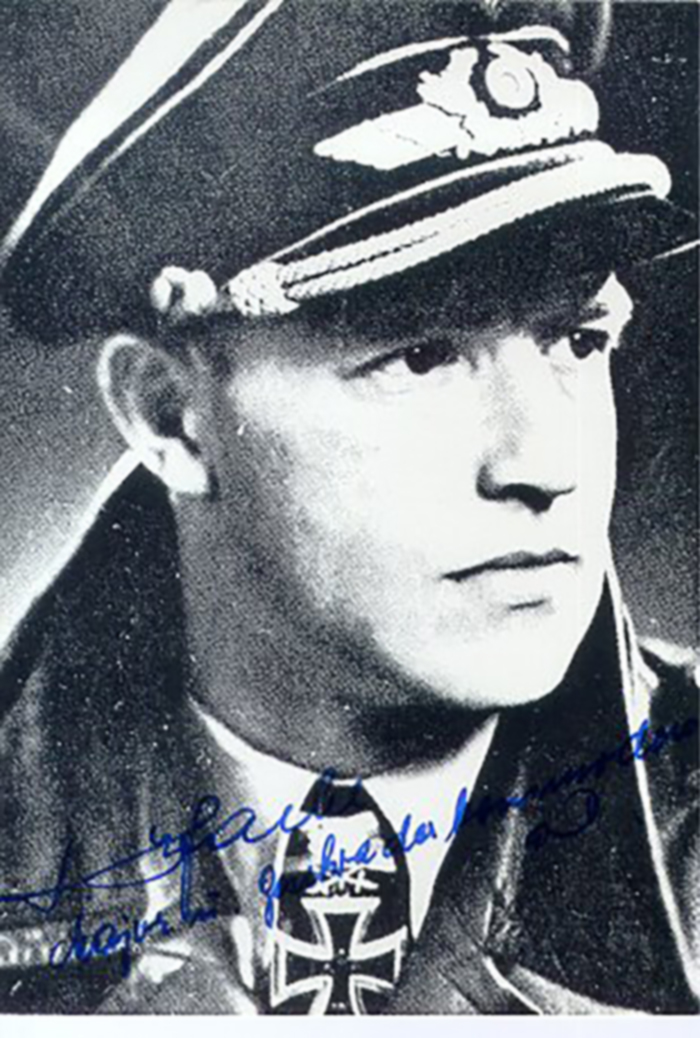 Aircrew Luftwaffe JG77 ace Anton Hackl signed 01