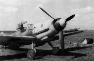 Asisbiz Messerschmitt Bf 109F2 9.JG77 Yellow 5 Crimea Russia 1942 01