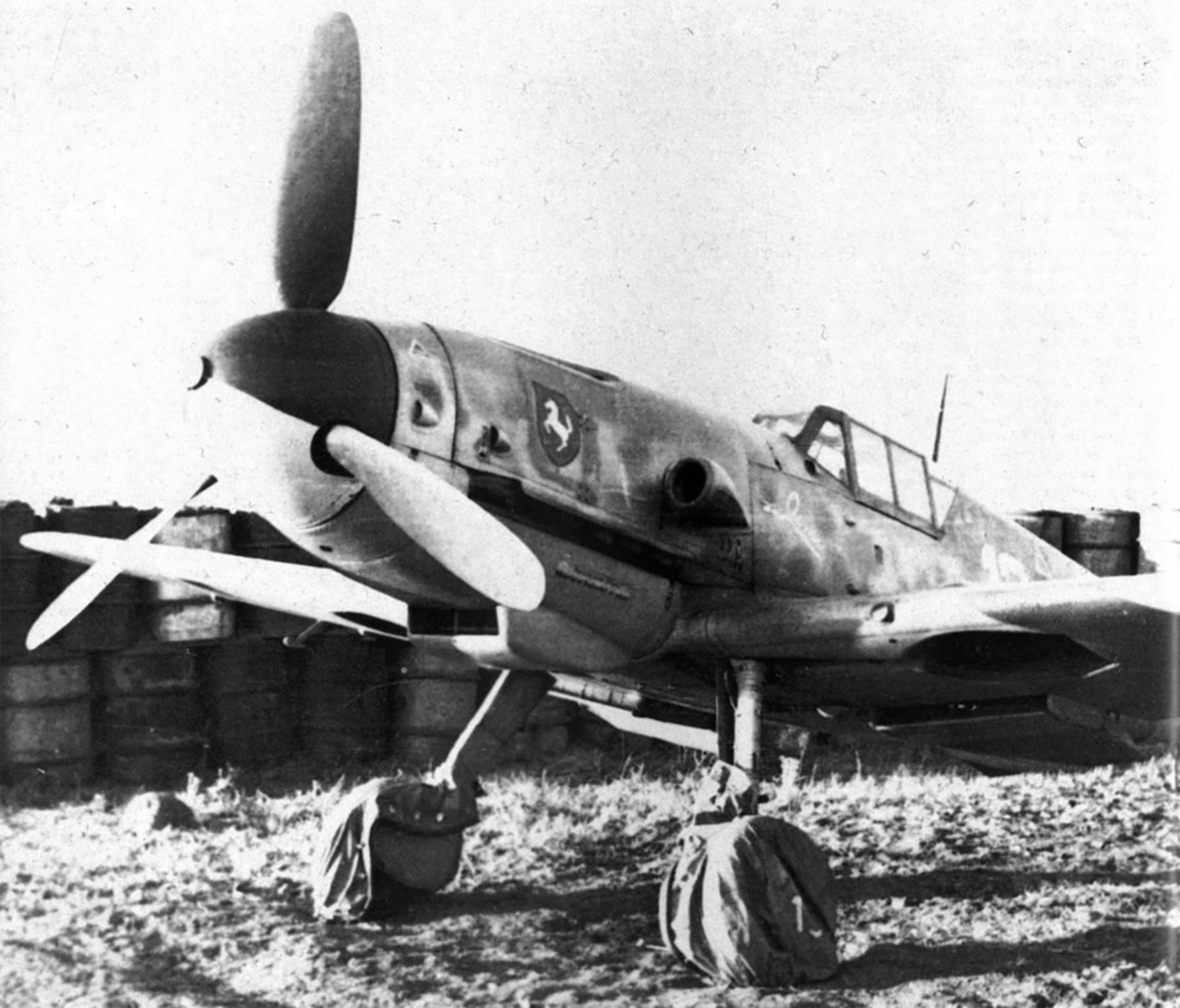 Messerschmitt Bf 109F6 NAG11 White 13 Mediteranean Area 01