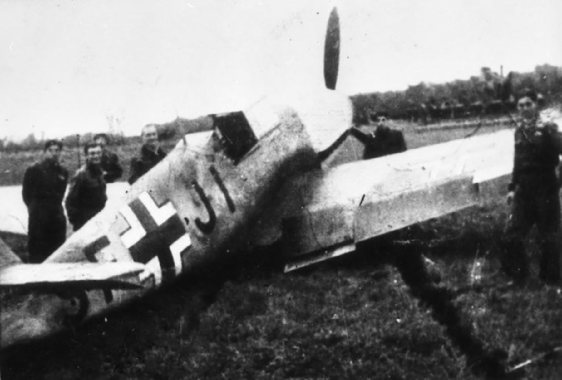 Messerschmitt Bf 109F2 Stkz SF+JI landing mishap ebay1