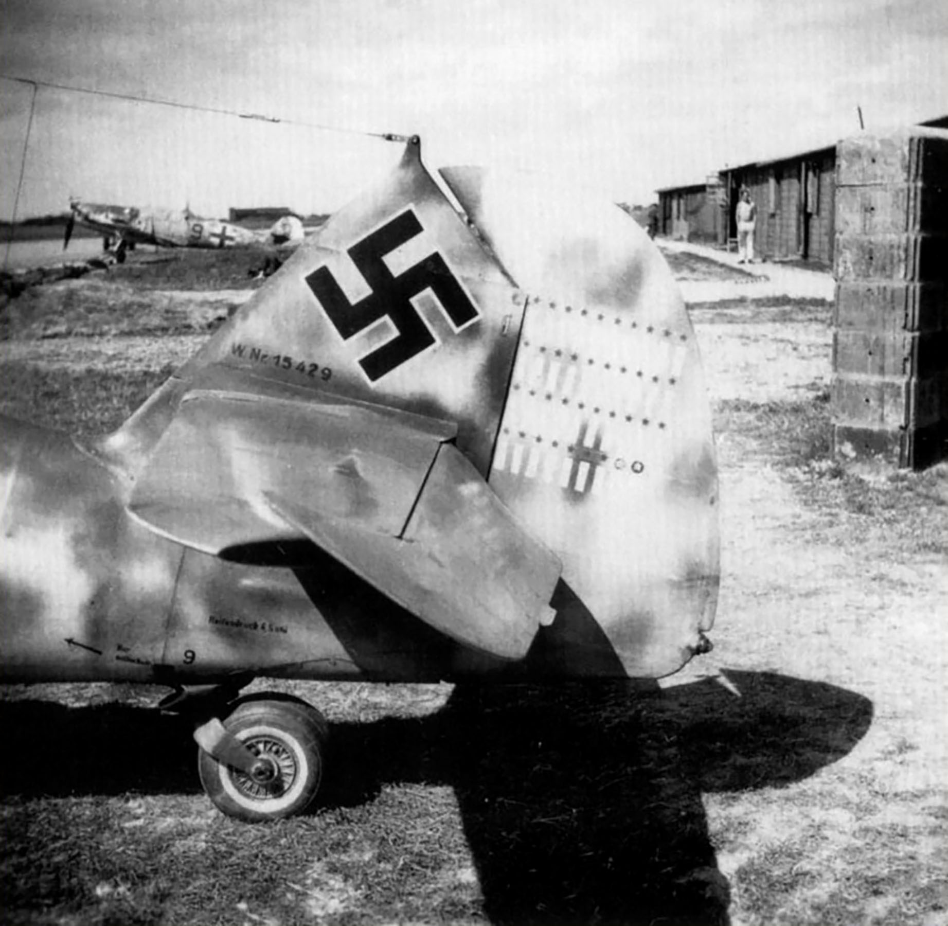 Messerschmitt Bf 109G6 8.JG1 Black 5 Alfred Miksch WNr 15429 July 1943 02