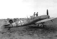 Asisbiz Messerschmitt Bf 109G6R3 3.JG101 Yellow 6 Stkz VO+UO WNr 140265 Germany 1944 01