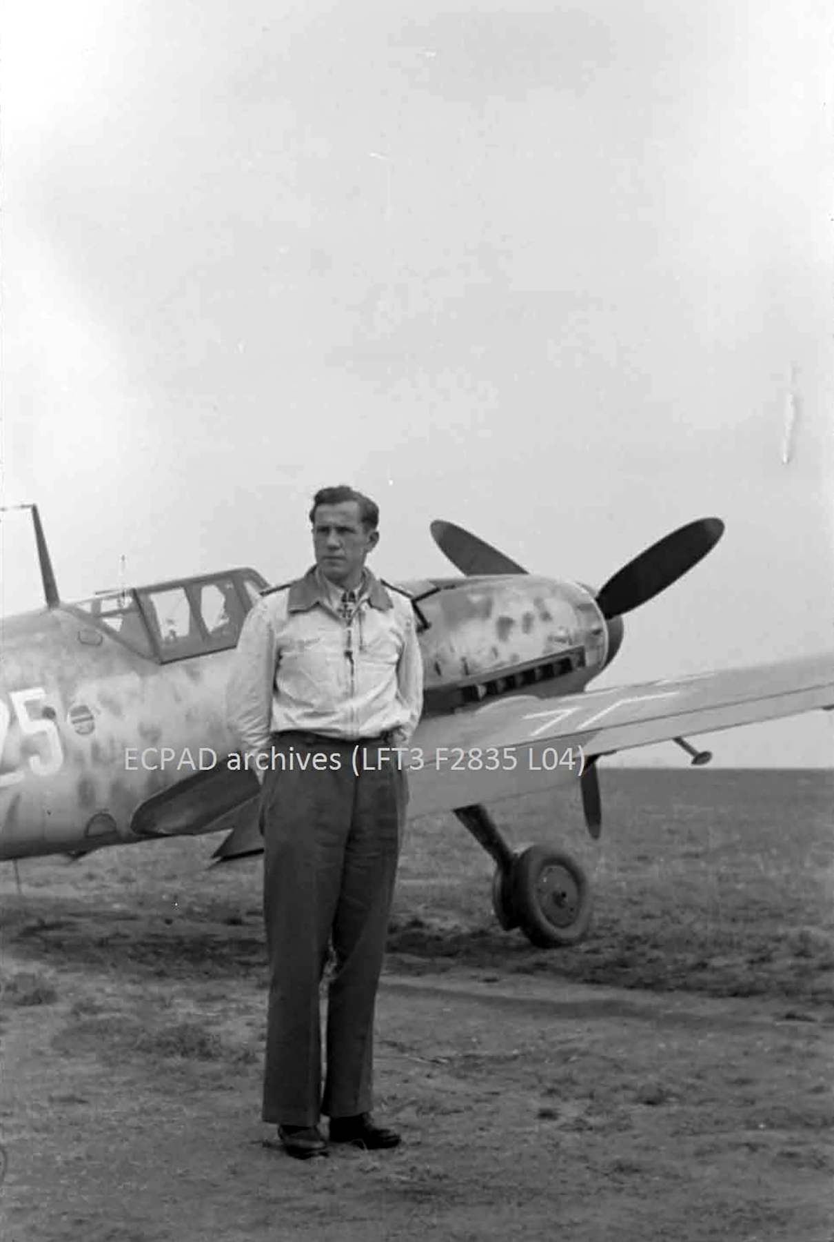 Messerschmitt Bf 109G6 Stab II.JG2 White 25 Kurt Buhligen Epinoy France 1943 01