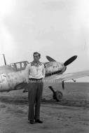 Asisbiz Messerschmitt Bf 109G6 Stab II.JG2 White 25 Kurt Buhligen Epinoy France 1943 01