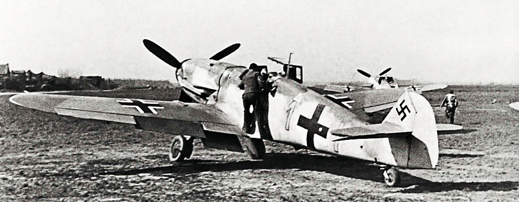 Messerschmitt Bf 109G6 9.JG3 Yellow 1 Munster Handorf Aug 1943 01