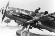 Asisbiz Messerschmitt Bf 109G6WTrop 12.JG3 RH+JD WNr 15762 with 210mm Werfergranaten WGr21 Italy 1943 04