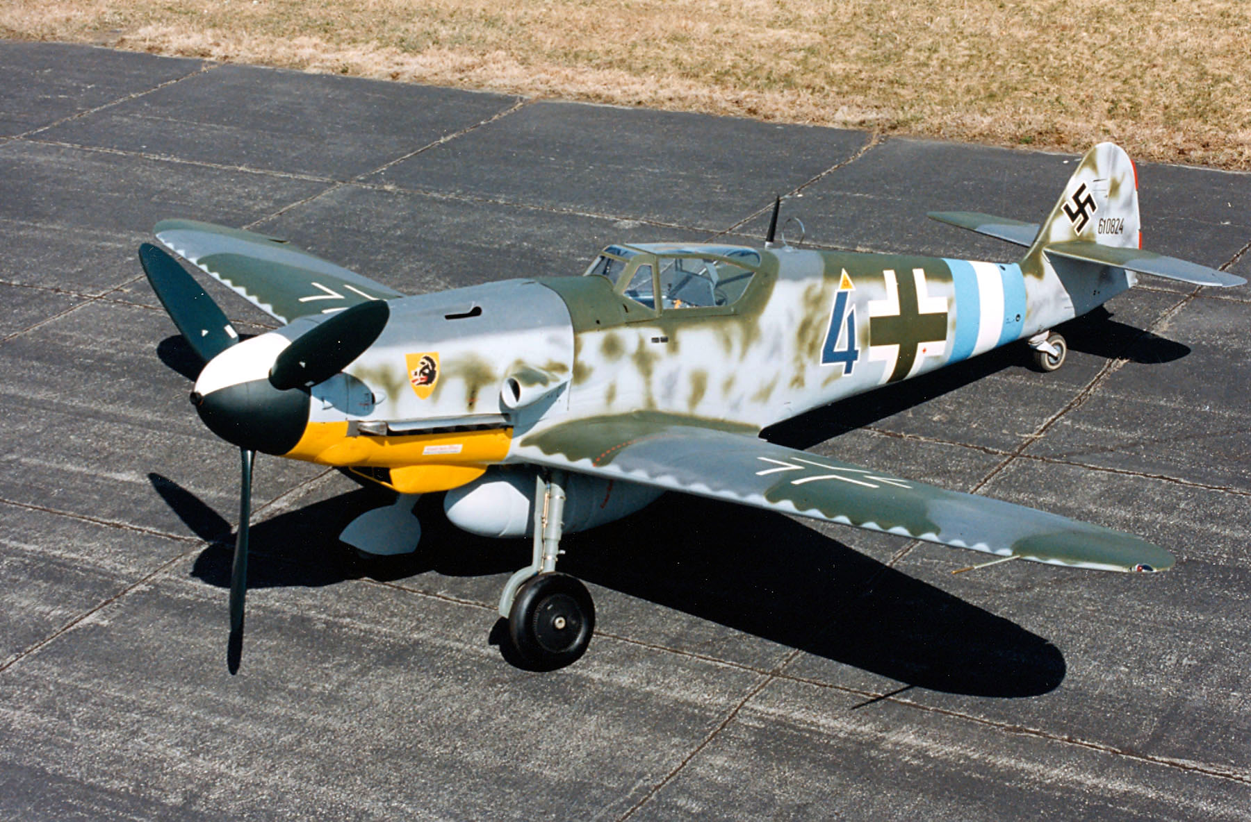 Messerschmitt Bf 109G10 Erla 16.JG300 Blue 4 WNr 610824 preserved warbird 01