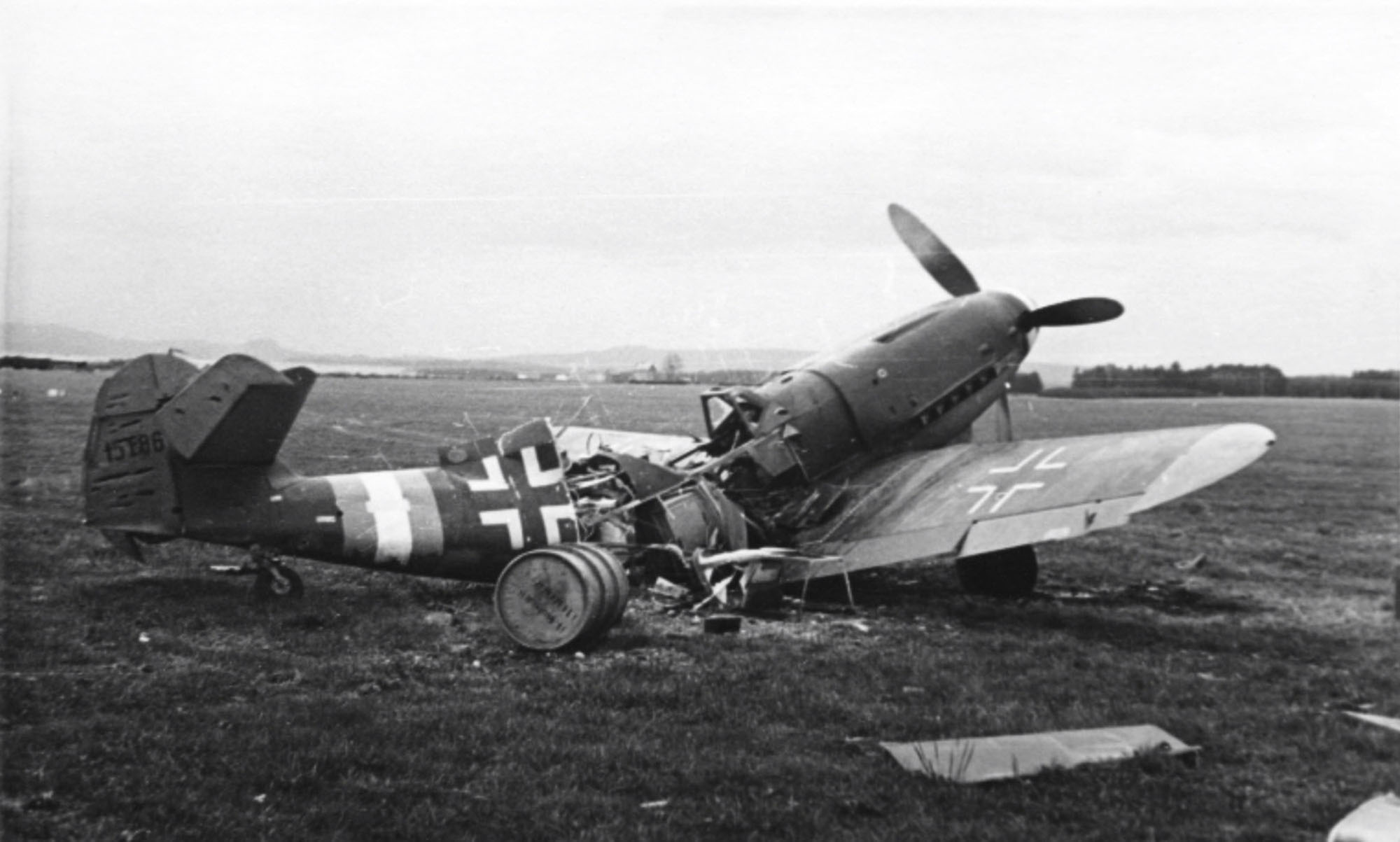 Messerschmitt Bf 109G10R3 Erla 6.JG300 Yellow x WNr 15186 Prague Kbely Czechoslovakia May 1945 01