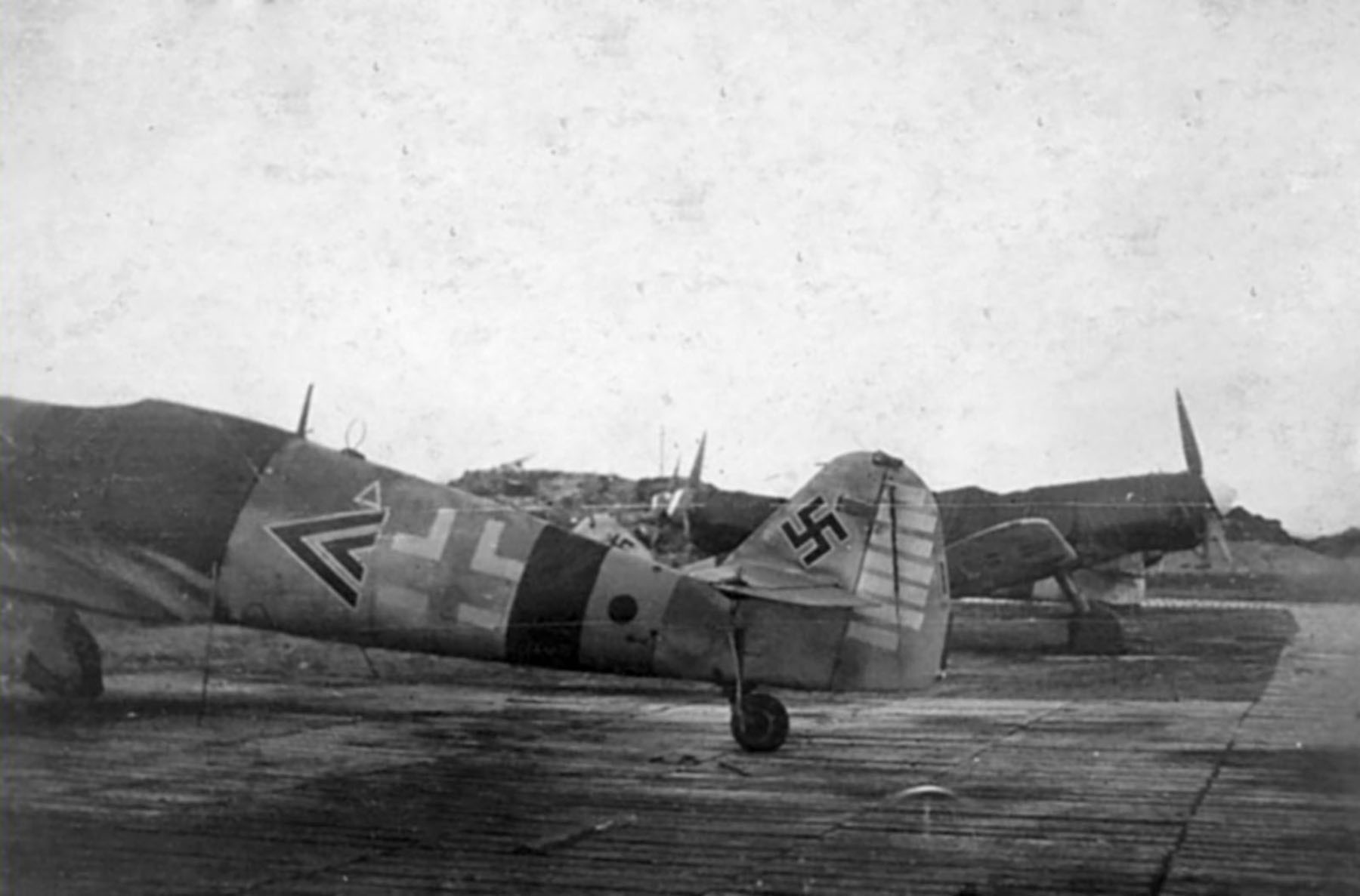 Messerschmitt Bf 109G6R3 Erla Stab III.JG5 Franz Dorr WNr 411960 Gossen May 1945 02