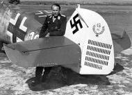 Asisbiz Messerschmitt Bf 109G6R3R6 1.JG50 White 10 Alfred Grislawski Sep 1943 02