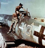 Asisbiz Messerschmitt Bf 109G6 6.JG51 Yellow 13 Italy 1943 01
