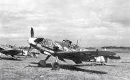 Asisbiz Messerschmitt Bf 109G2 Stab II.JG52 Winkel 1 foreground Russia Aug 1942 03