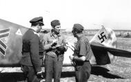 Asisbiz Messerschmitt Bf 109G6 Stab II.JG52 Gerhard Barkhorn WNr 15909 Russia Sep 1943 13