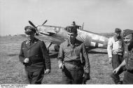Asisbiz Messerschmitt Bf 109G6 Stab II.JG52 Gerhard Barkhorn WNr 15909 Russia Sep 1943 14
