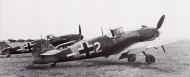 Asisbiz Messerschmitt Bf 109G2 4.JG52 White 2 Russia 1942 01
