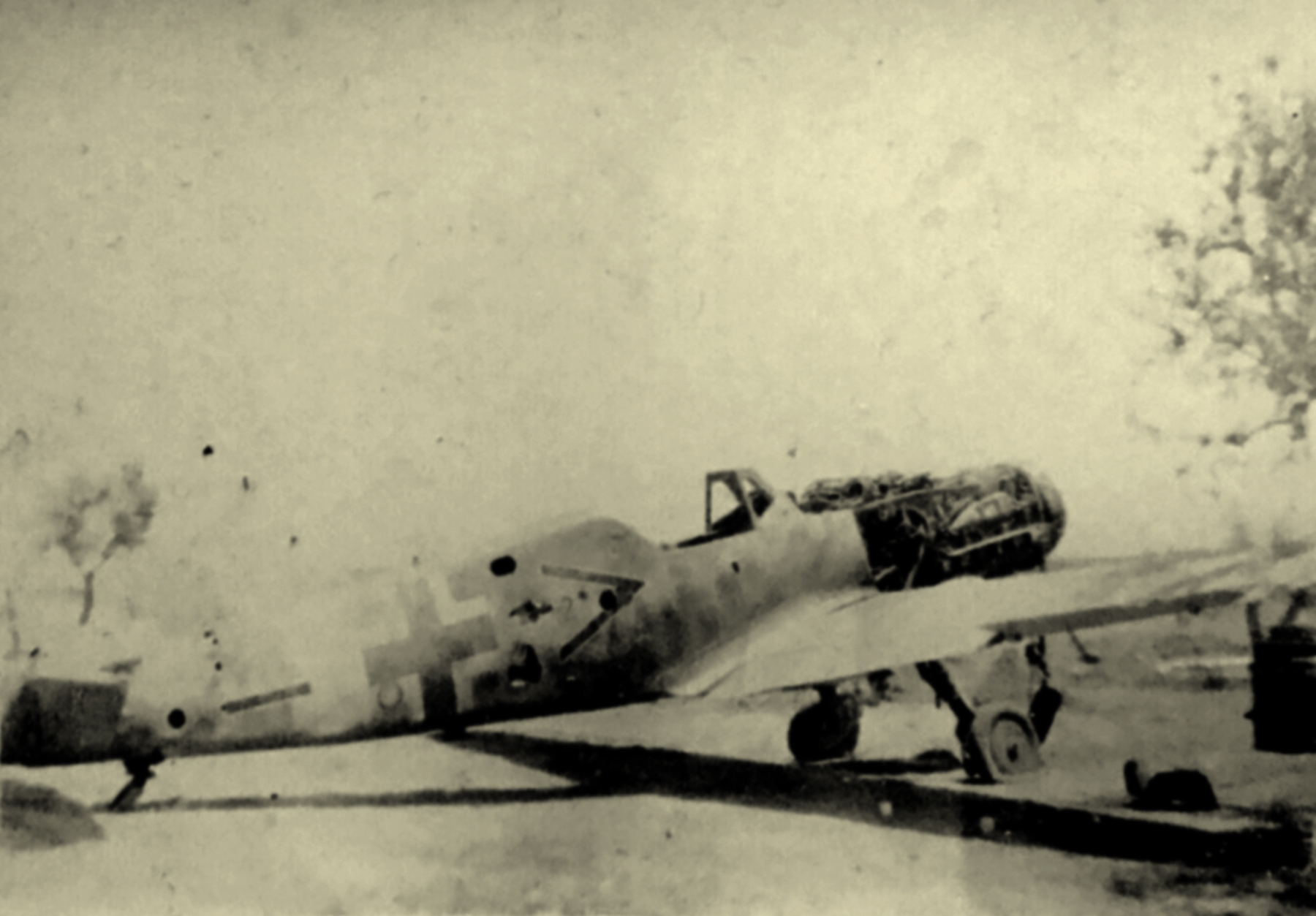 Messerschmitt Bf 109G6 Stab II.JG53 Chevron 2 abandoned La Marsa Tunis May 1943 ebay 1
