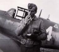 Asisbiz Aircrew Luftwaffe JG53 ace Franz Leuffen Reggio Emila Oct 1943 01
