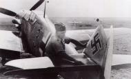 Asisbiz Messerschmitt Bf 109G2 2.JG53 Black 3 Stalingrad Russia 1942 02