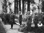 Asisbiz Aircrew Luftwaffe JG77 ace Wilhelm Karl Drude attending funerals 03