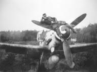 Asisbiz Messerschmitt Bf 109G14R3 Erla 7.JG77 Yellow 15 Willi Drude WNr 463224 Eggersdorf SE Berlin Nov 1944 03