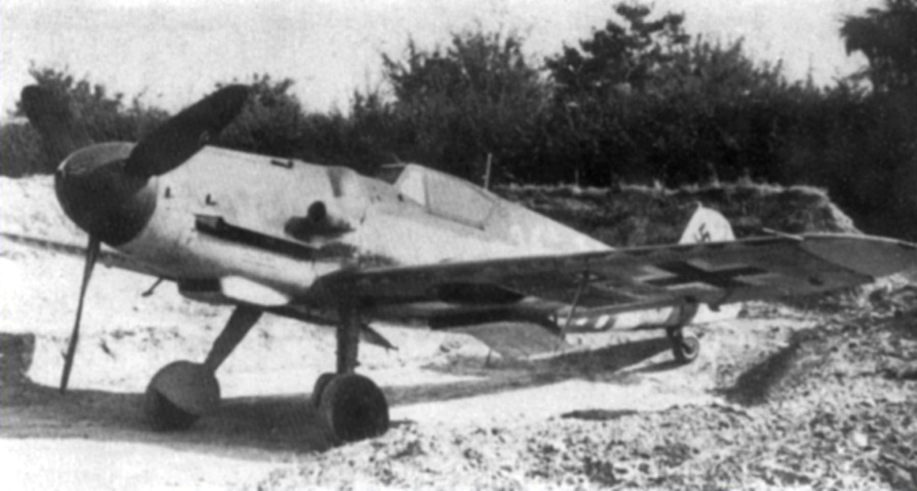 Messerschmitt Bf 109G14 Erla 4.NJG11 White 14 Germany Feb 1945 01