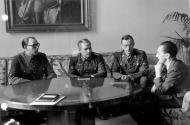 Asisbiz ROA Vlasov and General Georgi Zhilenkov (c) meeting Joseph Goebbels Feb 1945 Bild 183 H27774