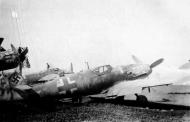 Asisbiz Messerschmitt Bf 109G6 Erla Reichsverteidigung Yellow 11 WNr 230785 unknown unit Fritzlar 1945 01