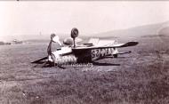 Asisbiz Messerschmitt Bf 109G6 RHAF 101 V8+25 landing mishap Veszprem Hungary 1944 01