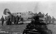 Asisbiz Messerschmitt Bf 109G6 RHAF V3+80 unknown unit and pilot Hungary 1944 01