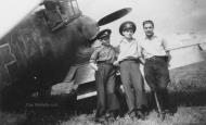 Asisbiz Messerschmitt Bf 109G6 RRAF 9FG Yellow 15 Vanatoare Tecuci Romania July 1944 D Melinte 1