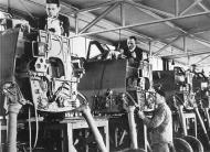 Asisbiz Messerschmitt Bf 109G factory assembly line Germany 01
