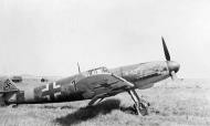 Asisbiz Messerschmitt Bf 109G2 Black 1 Stkz DH+UC WNr 13554 unknown unit and location 1942 01