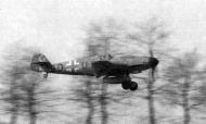 Asisbiz Messerschmitt Bf 109G2R3 or G4R3 Stammkennzeichen GD+Ux coming into land 1943 01