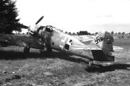 Asisbiz Messerschmitt Bf 109G6 Stammkennzeichen Stkz ST+SK WNr 163147 abandoned 01