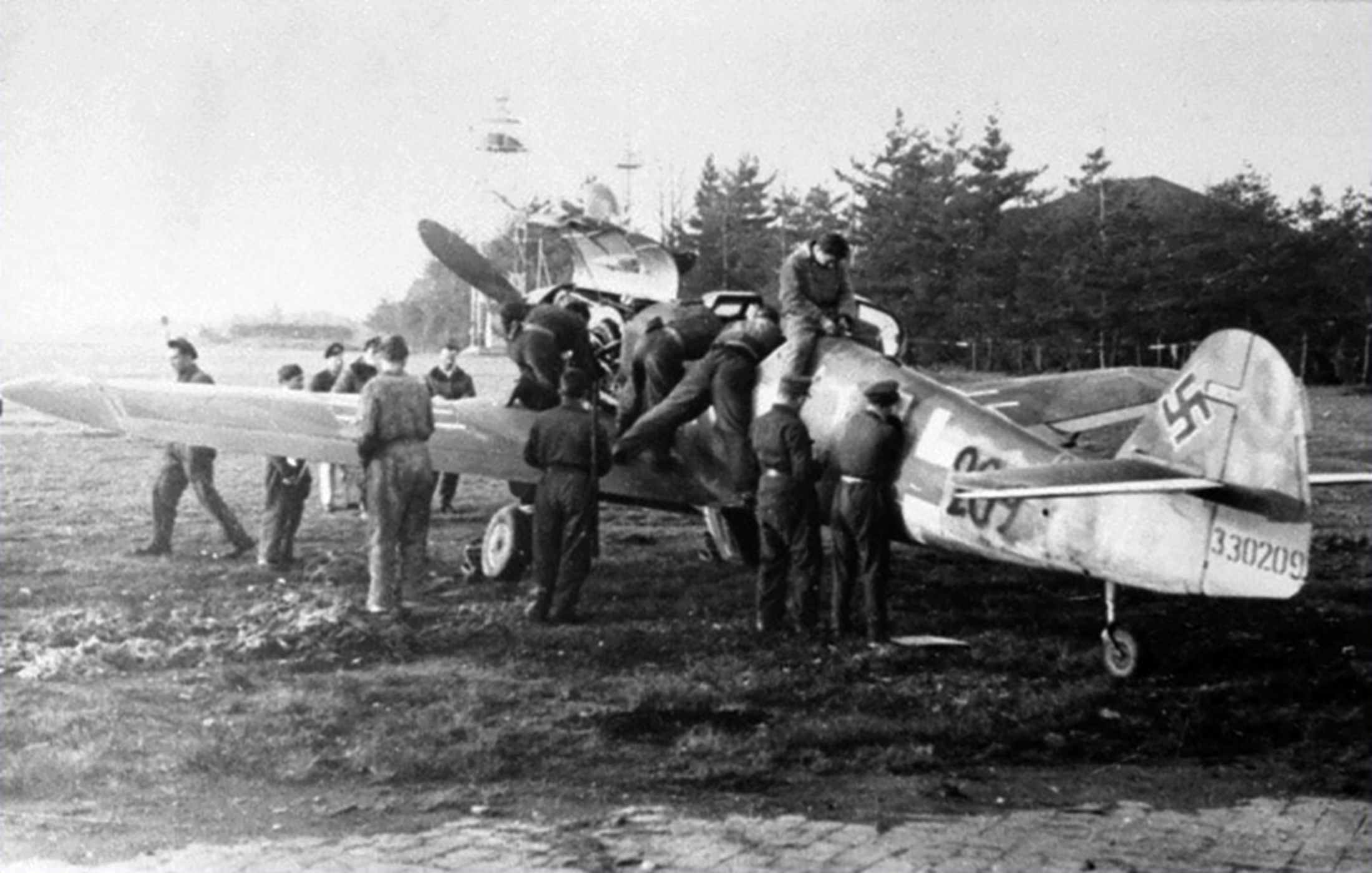 Messerschmitt Bf 109K4 ANR 1Gruppo 3Sqad 3 17 WNr 330209 Malpensa Italy 1944 01